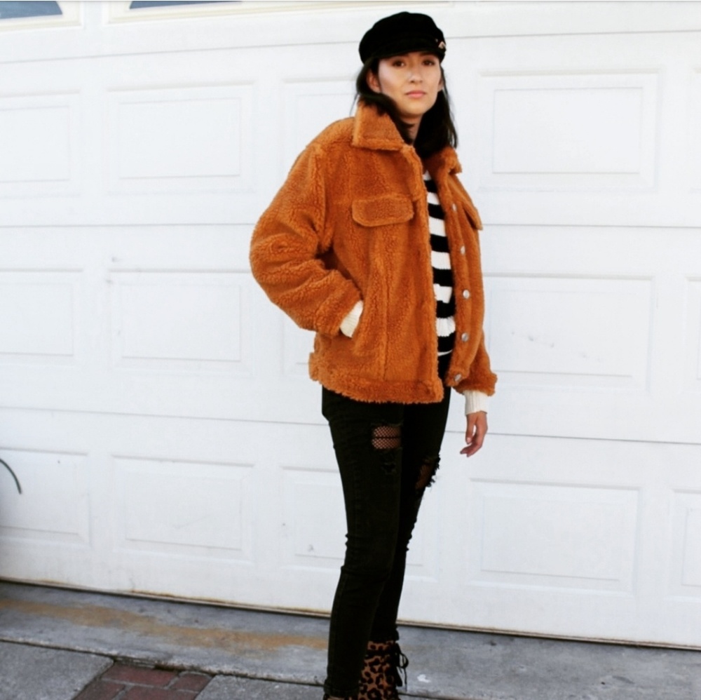 🚨//Pumpkin Patch Collection// Camel Teddy Jacket - Picture 5 of 8